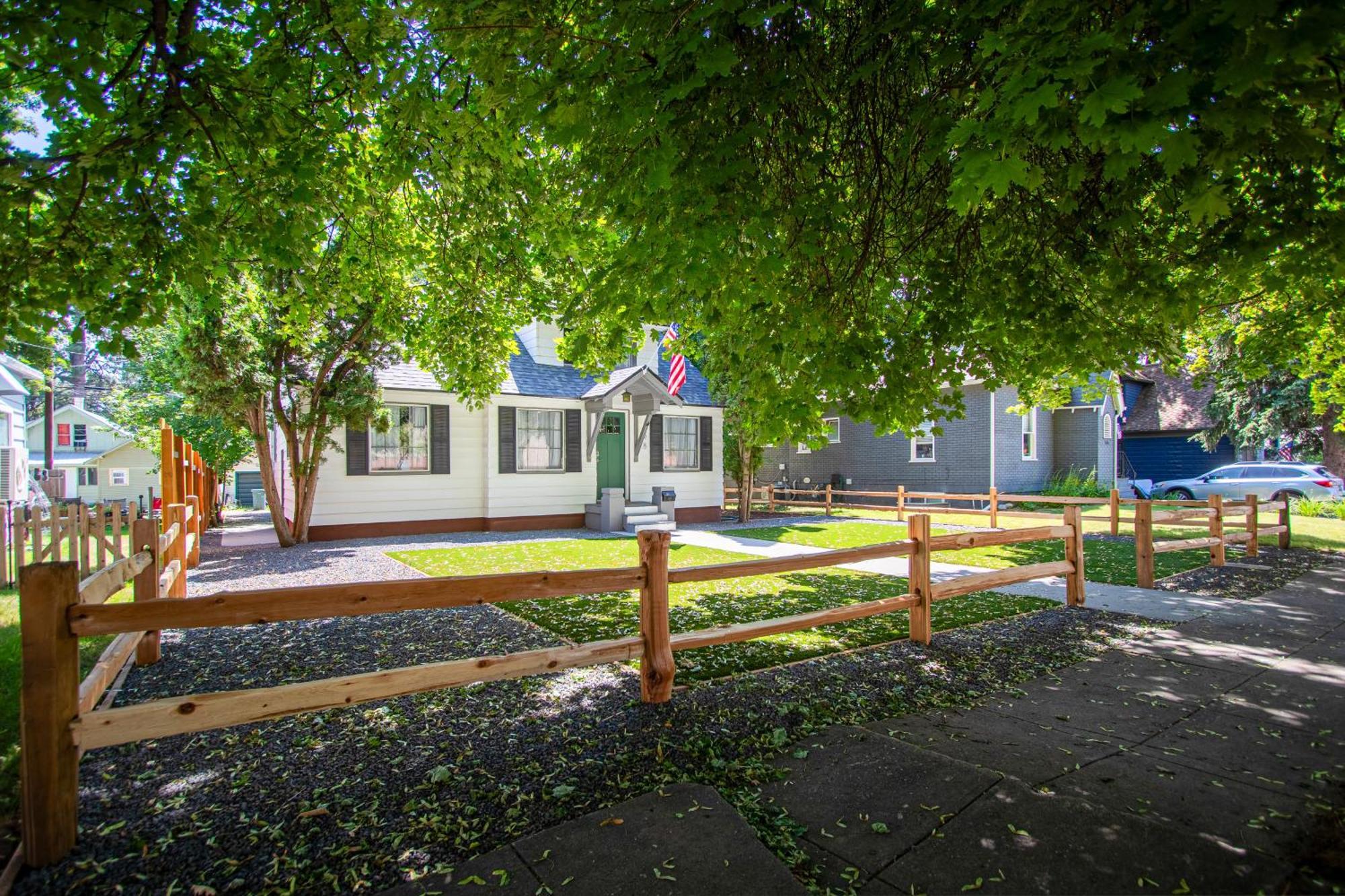 Lake City Charmer Coeur d'Alene Ngoại thất bức ảnh